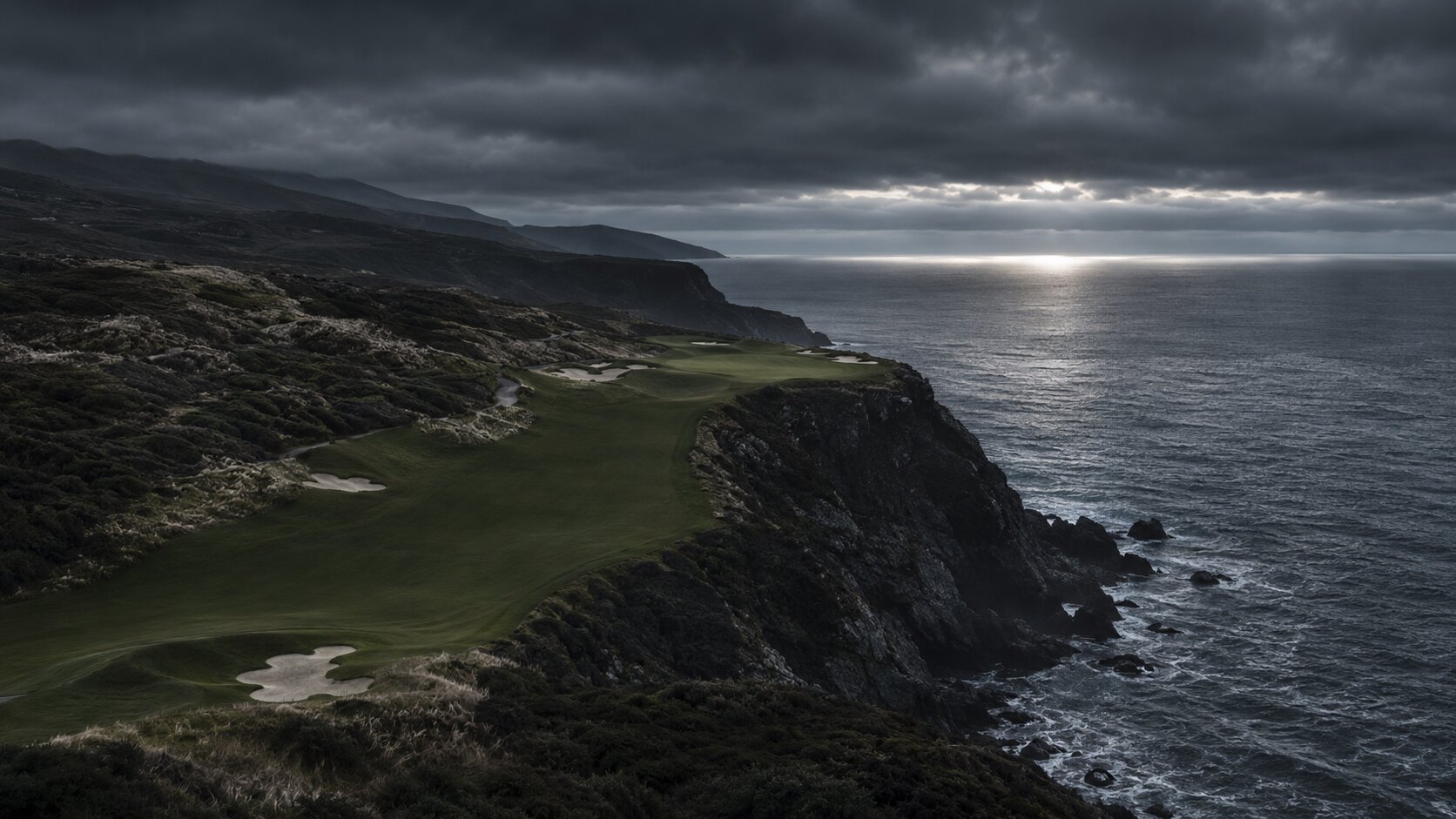 A links course cut into a hard coastline